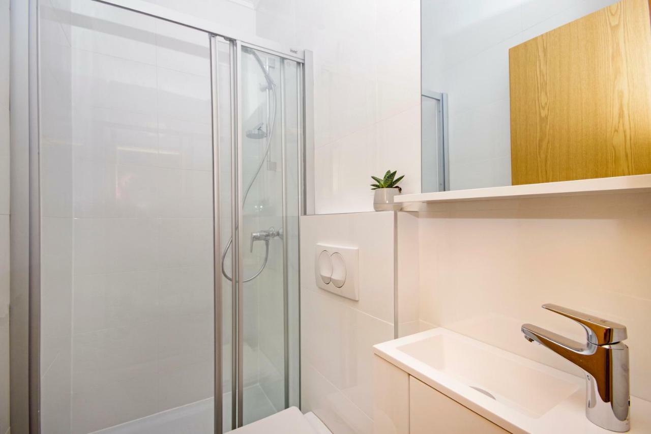 Manuela Apartment Podstrana Ngoại thất bức ảnh
